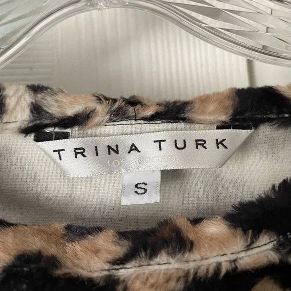 Trina Turk Faux Leopard Roll-Neck 1/2-Sleeve Top - Picture 3 of 7